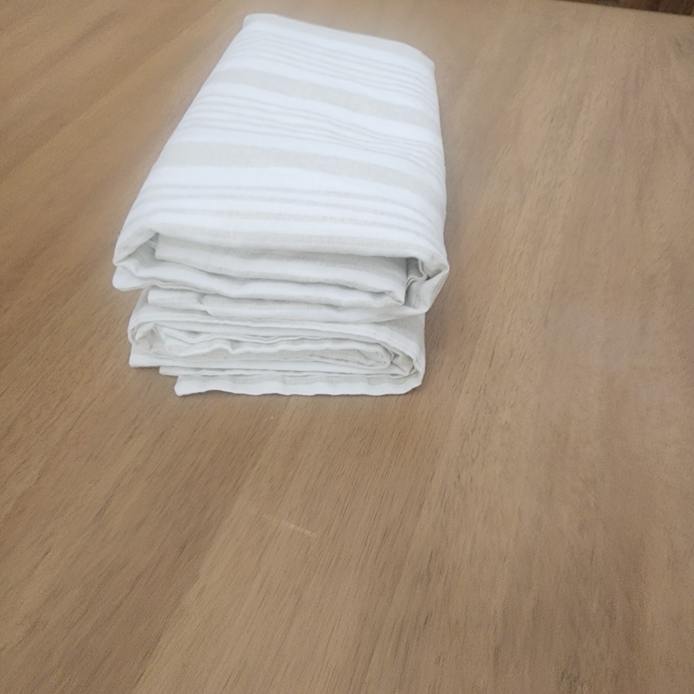 2- Wamsutta Stripe Oatmeal And Brown Stripe King Size Pillow Shams